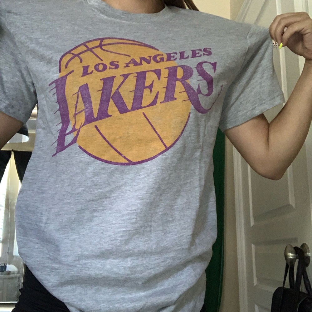 Lakers shirt
